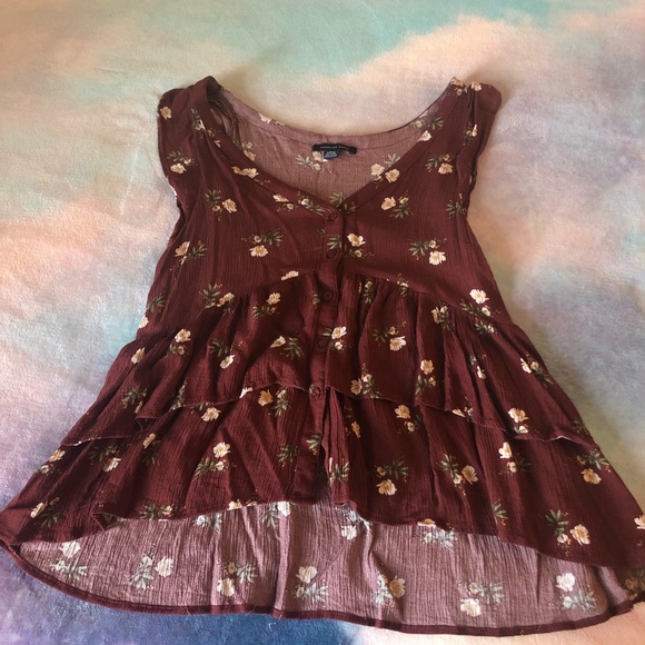 American Eagle Outfitters Tops - AE Maroon Floral Top - very flattering